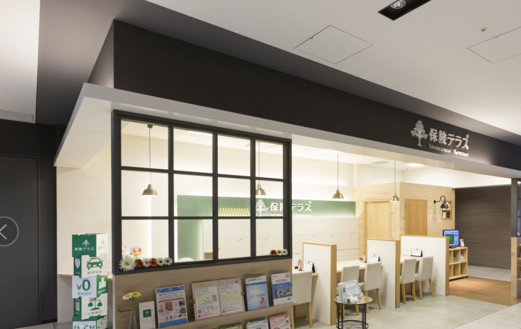 保険テラス グランフロント大阪店